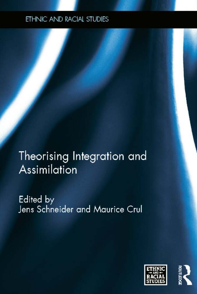 Produktbild: Theorising Integration and Assimilation