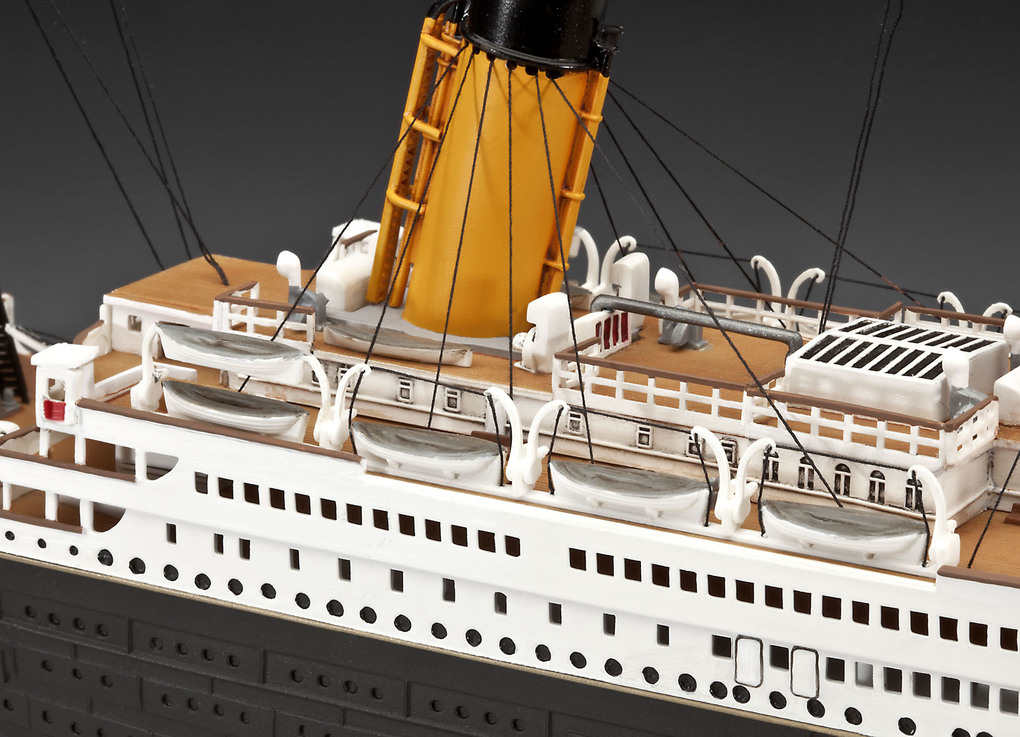 Weitere Ansicht: Revell - Geschenkset - 100 Jahre Titanic