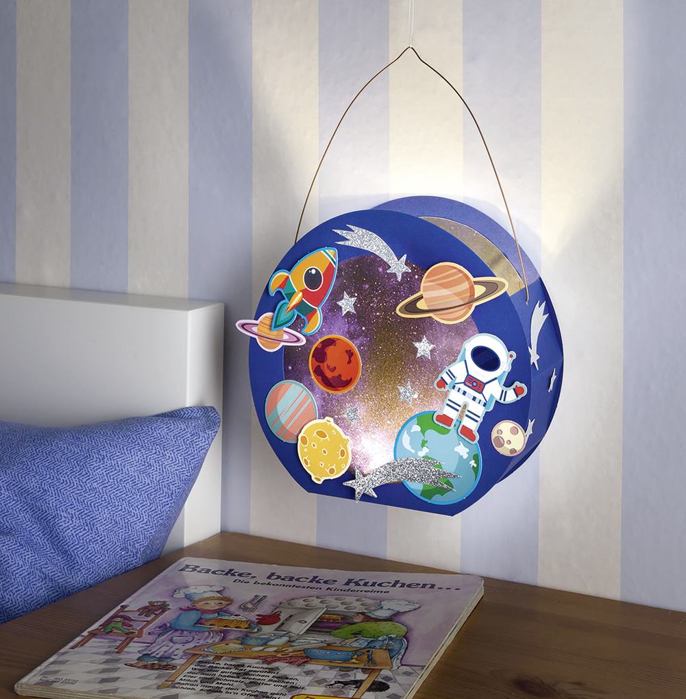 Weitere Ansicht: Folia Laternen-Bastelset aus Papier WELTRAUM, inkl. Deko-Licht