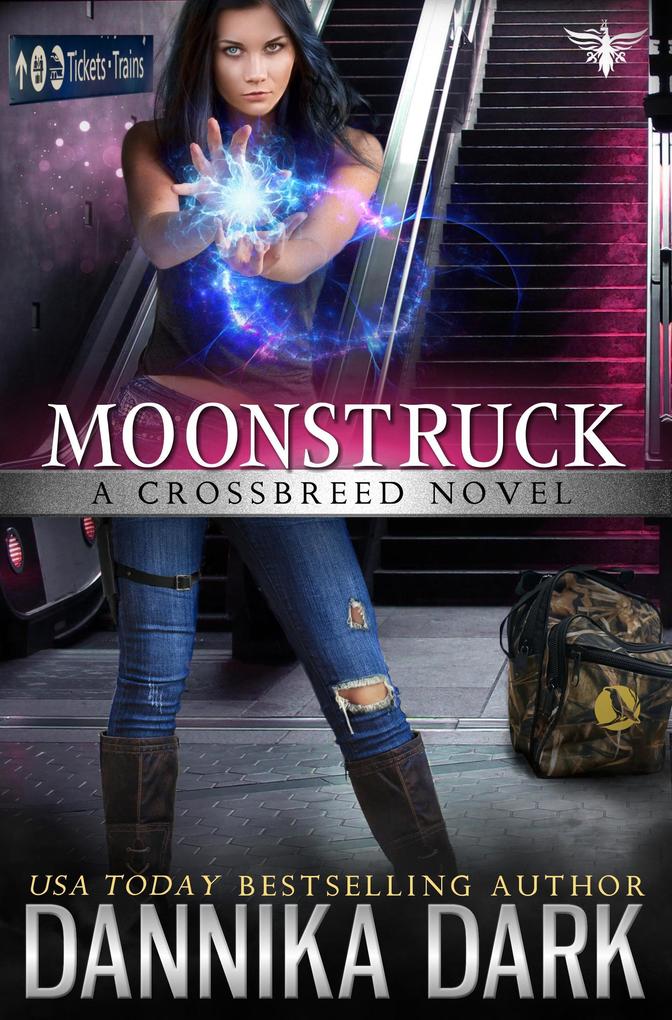 Produktbild: Moonstruck (Crossbreed Series, #7) | Dannika Dark