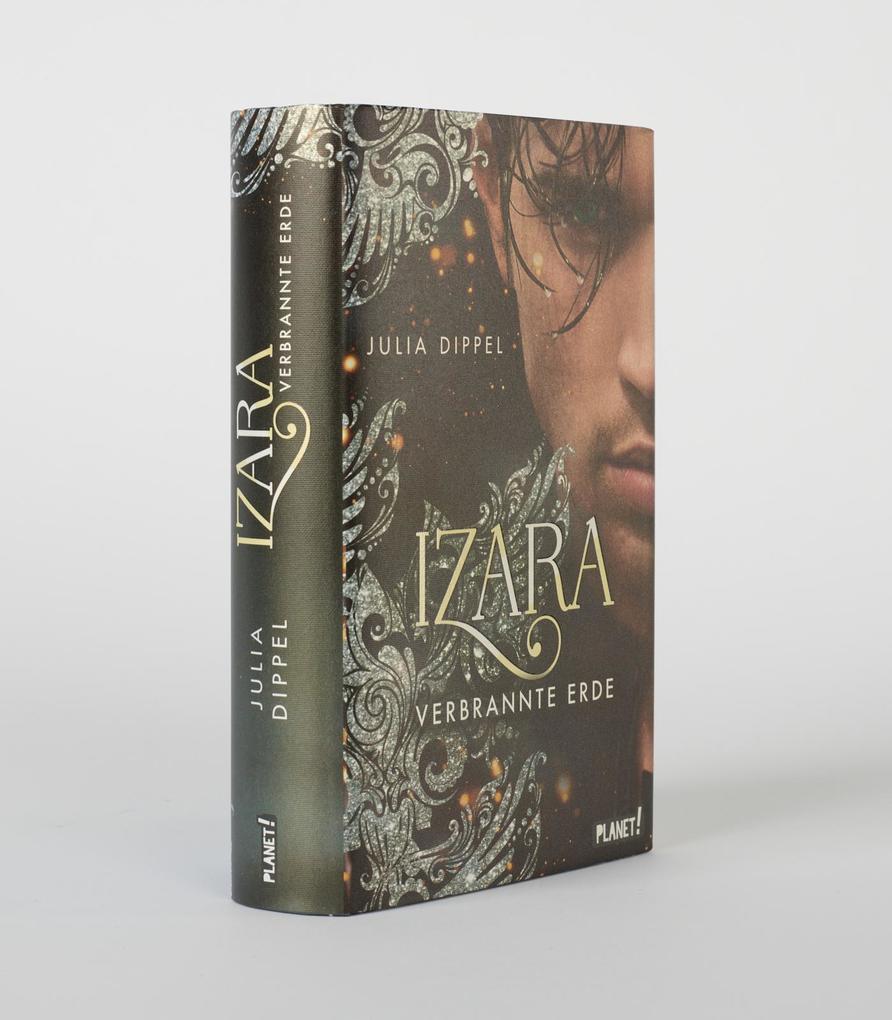 Weitere Ansicht: Izara 4: Verbrannte Erde | Julia Dippel