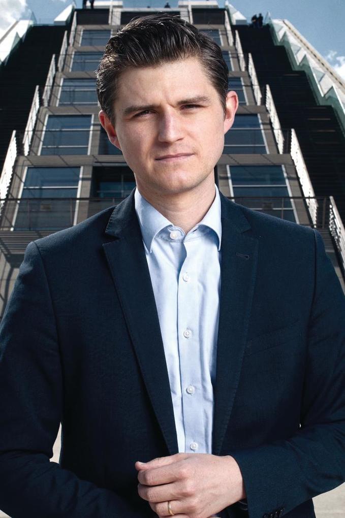 Weitere Ansicht: Bullshit Rules | Julien Backhaus