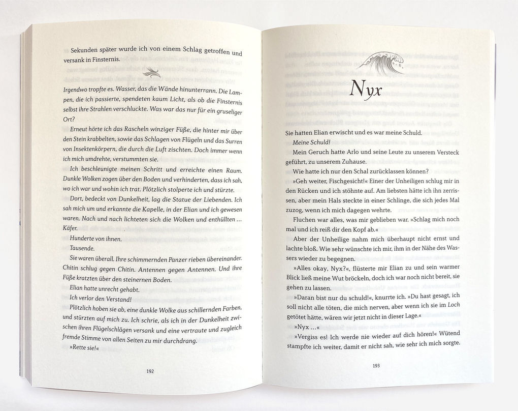 Weitere Ansicht: Aurora - Das Flüstern der Schatten | Caroline Brinkmann