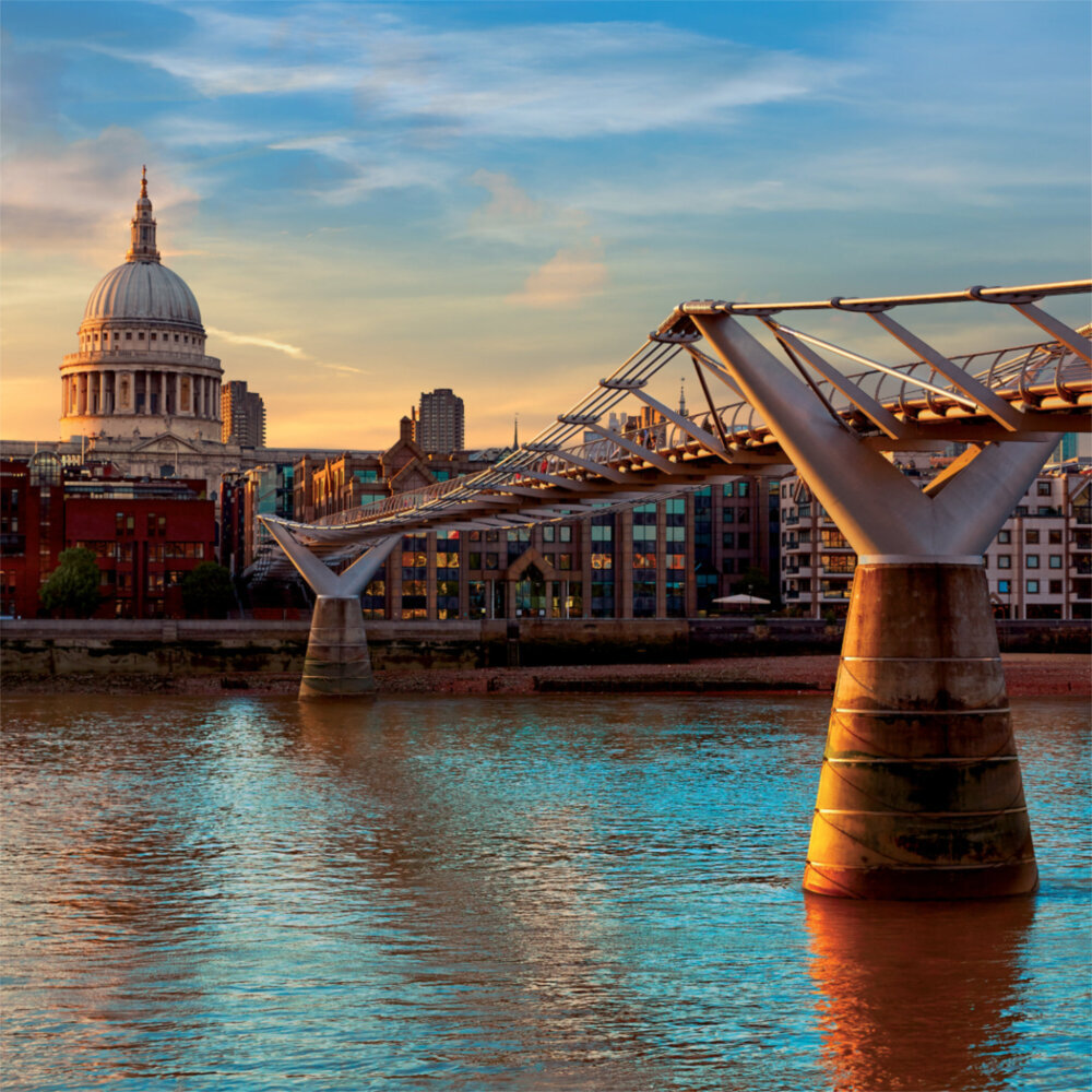 Weitere Ansicht: London at Twilight 2023