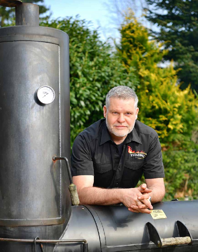 Weitere Ansicht: Brand New Smoker | Ted Aschenbrand