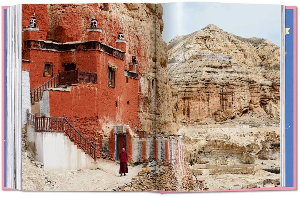 Weitere Ansicht: The New York Times Explorer. 100 Dream Trips Around the World From the Algarve to Xian