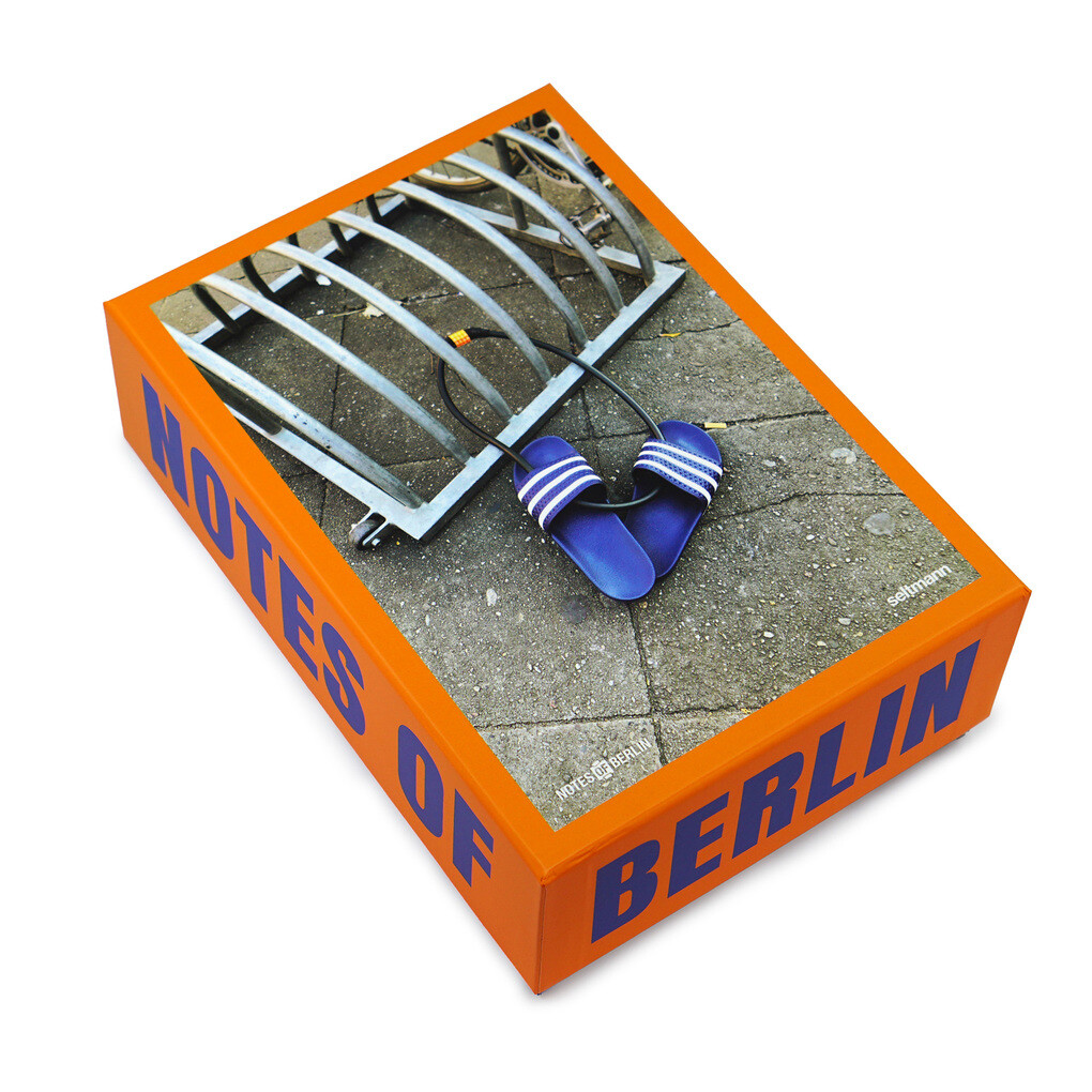 Weitere Ansicht: 1.000 Teile Puzzle Notes of Berlin. Motiv "Badelatschen" | Joab Nist, Oliver Seltmann
