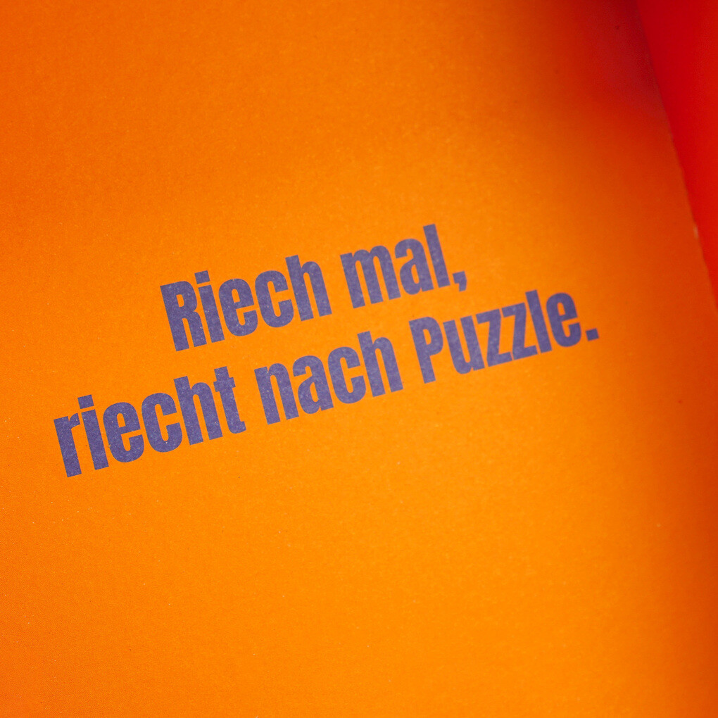 Weitere Ansicht: 1.000 Teile Puzzle Notes of Berlin. Motiv "Badelatschen" | Joab Nist, Oliver Seltmann