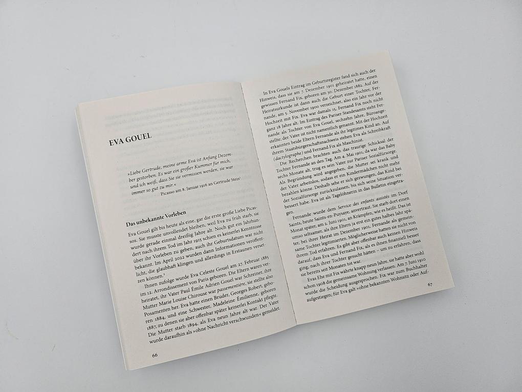 Weitere Ansicht: 'Göttinnen und Fußabstreifer' | Rose-Maria Gropp