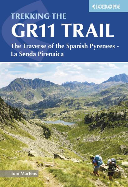 Produktbild: Trekking the GR11 Trail | Tom Martens