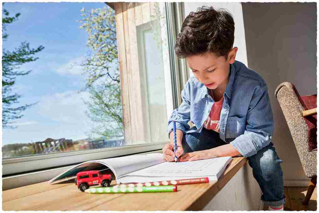 Weitere Ansicht: STABILO Buntstift Ergonomisch für Linkshänder, EASYcolors, 24er Set