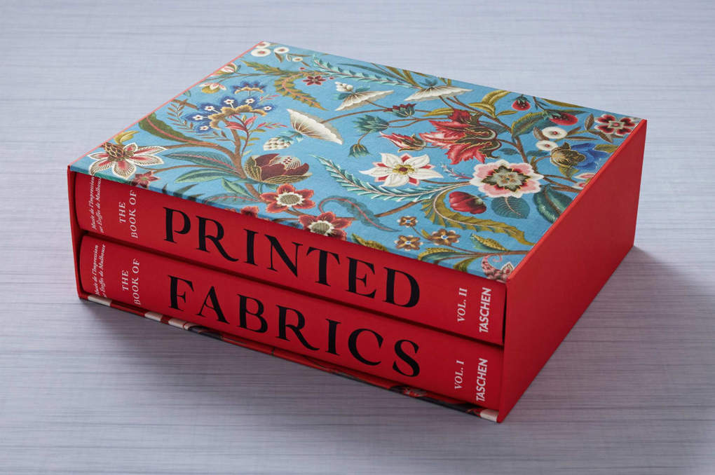 Weitere Ansicht: The Book of Printed Fabrics. From the 16th century until today | Aziza Gril-Mariotte