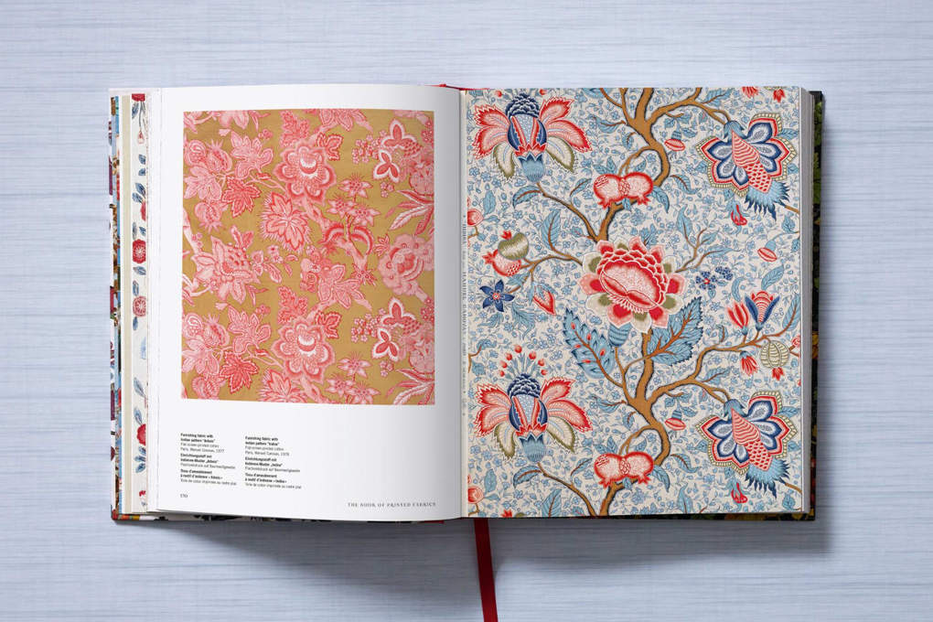 Weitere Ansicht: The Book of Printed Fabrics. From the 16th century until today | Aziza Gril-Mariotte