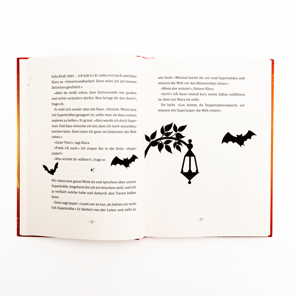 Weitere Ansicht: Mirella Manusch - Vorsicht, unser Schulleiter ist ein Vampir! | Anne Barns, Christin-Marie Below