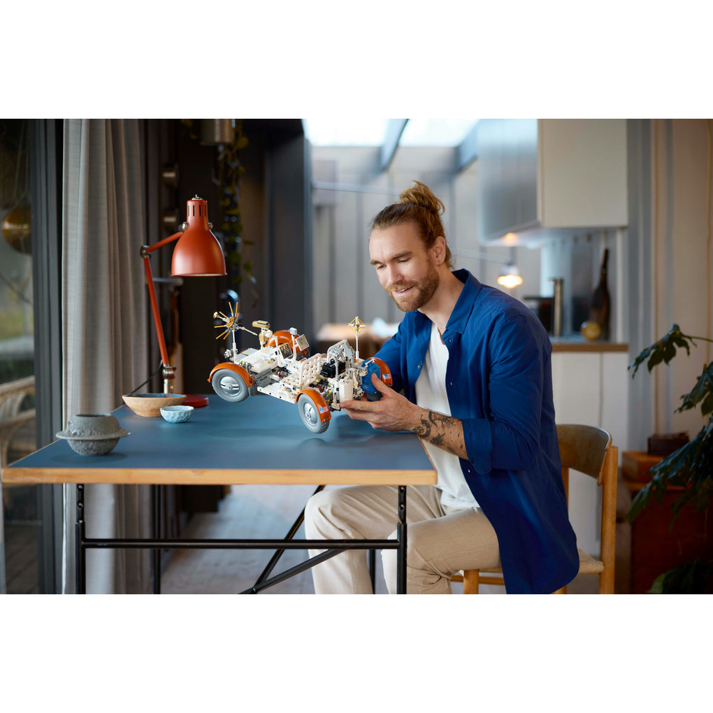 Weitere Ansicht: LEGO® Technic 42182 - NASA Apollo Lunar Roving Vehicle (LRV)