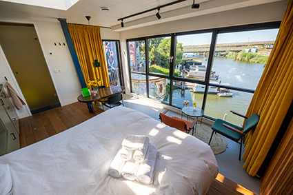 Weitere Ansicht: Die spektakulärsten Airbnbs in Europa | Annette Gerstenkorn