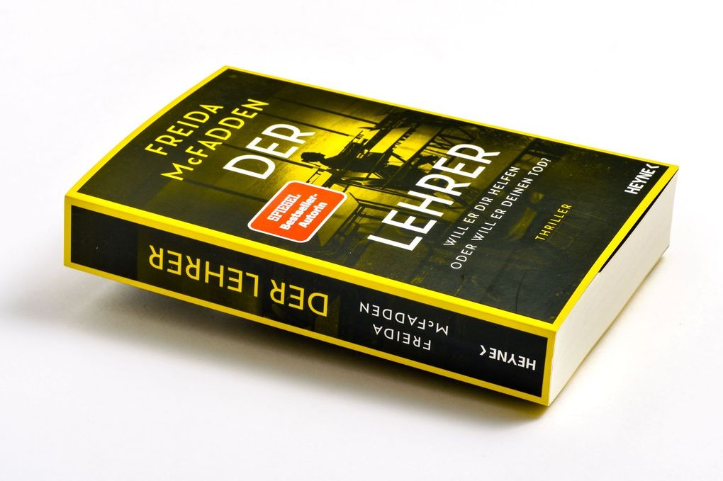 Weitere Ansicht: Der Lehrer - Will er dir helfen oder will er deinen Tod? | Freida McFadden