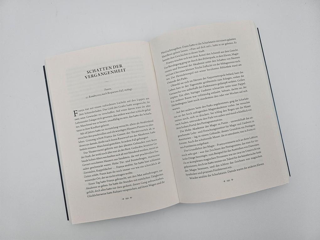 Weitere Ansicht: Bote der Finsternis | Lena Falkenhagen, Thomas Finn