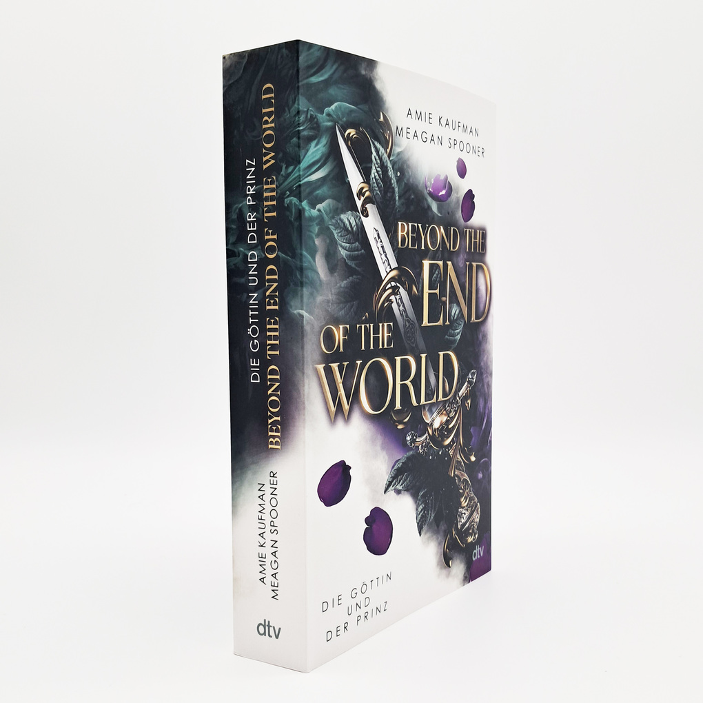 Weitere Ansicht: Beyond the End of the World - Die Göttin und der Prinz | Amie Kaufman, Meagan Spooner