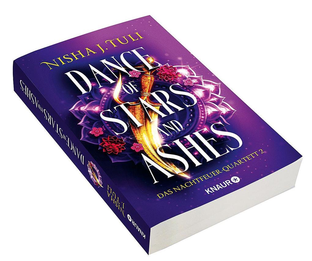 Weitere Ansicht: Dance of Stars and Ashes | Nisha J. Tuli