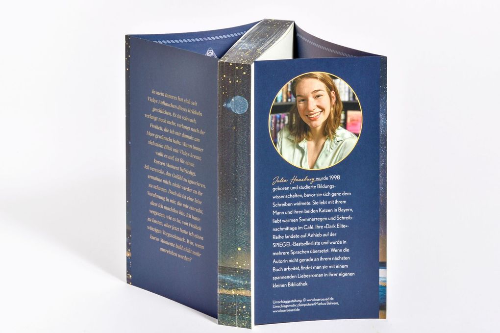 Weitere Ansicht: Fading In Deep Waters | Julia Hausburg