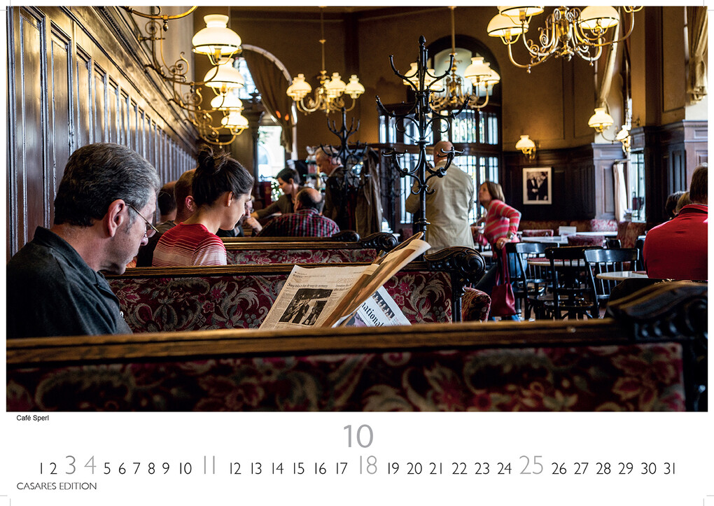 Weitere Ansicht: Wiener Caféhaus Kultur Kalender 2026 - Wandkalender | Fotokalender Alpenländer 35x50cm Grosses Format | Historische & Kulturelle Kaffeehaus Motive | . & Geschenkidee | H. W. Schawe