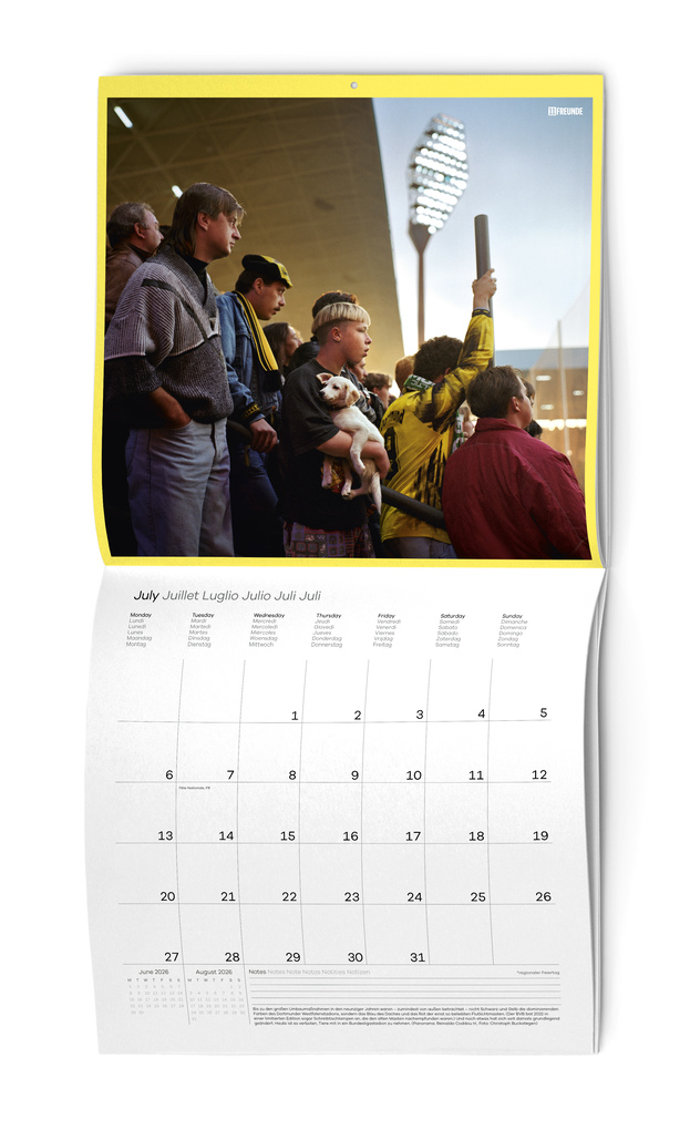 Weitere Ansicht: 11FREUNDE - Ein Flutlichtkalender von 11FREUNDE 2026 - Fußball-Wandkalender - Broschürenkalender 30 x 30 cm (geöffnet 30 x 60 cm) - mit einzigartigen Stadion-Fotografien | Neumann Verlage GmbH & Co. KG, 11FREUNDE Verlag GmbH & Co. KG