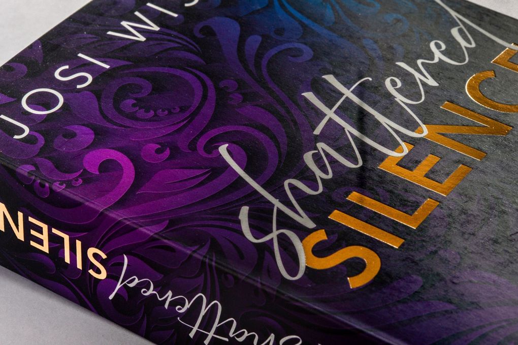 Weitere Ansicht: Shattered Silence | Josi Wismar