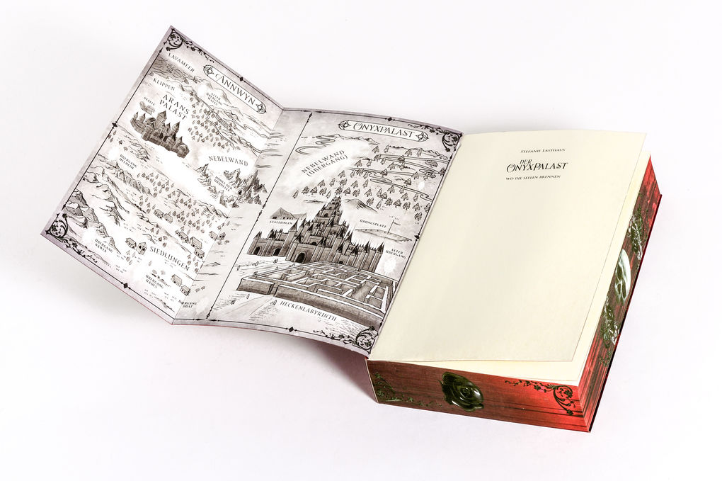 Weitere Ansicht: Der Onyxpalast - Wo die Seelen brennen | Stefanie Lasthaus