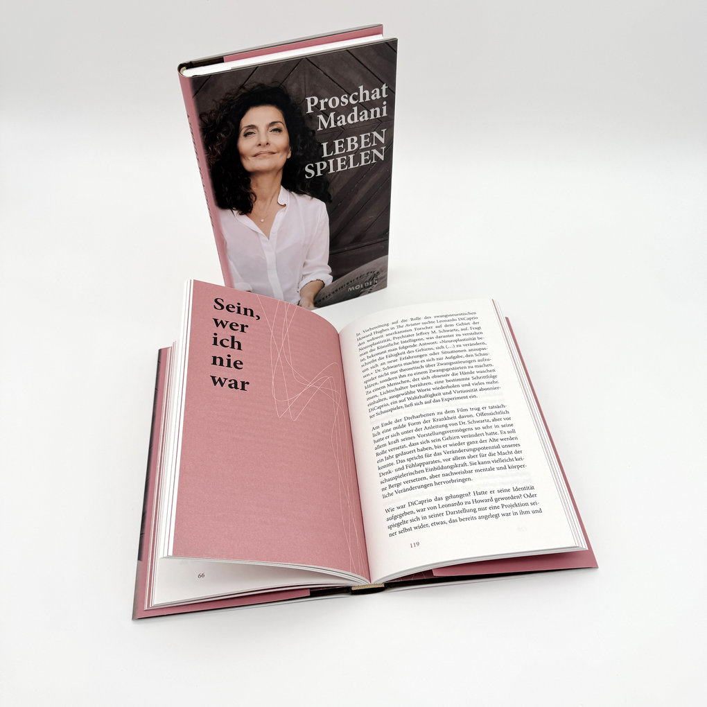 Weitere Ansicht: Leben spielen | Proschat Madani