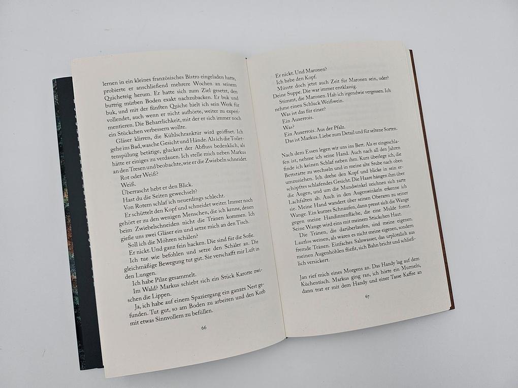 Weitere Ansicht: Dunkelholz | Natalja Althauser