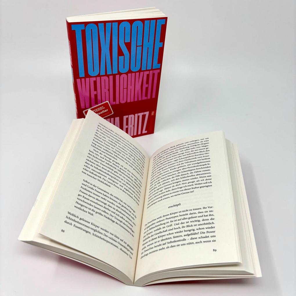 Weitere Ansicht: Toxische Weiblichkeit | Sophia Fritz