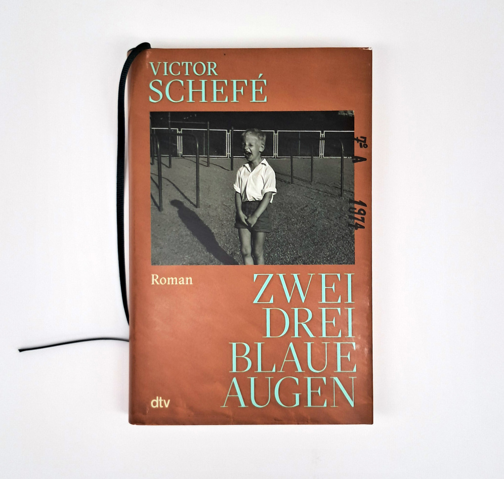 Weitere Ansicht: Zwei, drei blaue Augen | Victor Schefé