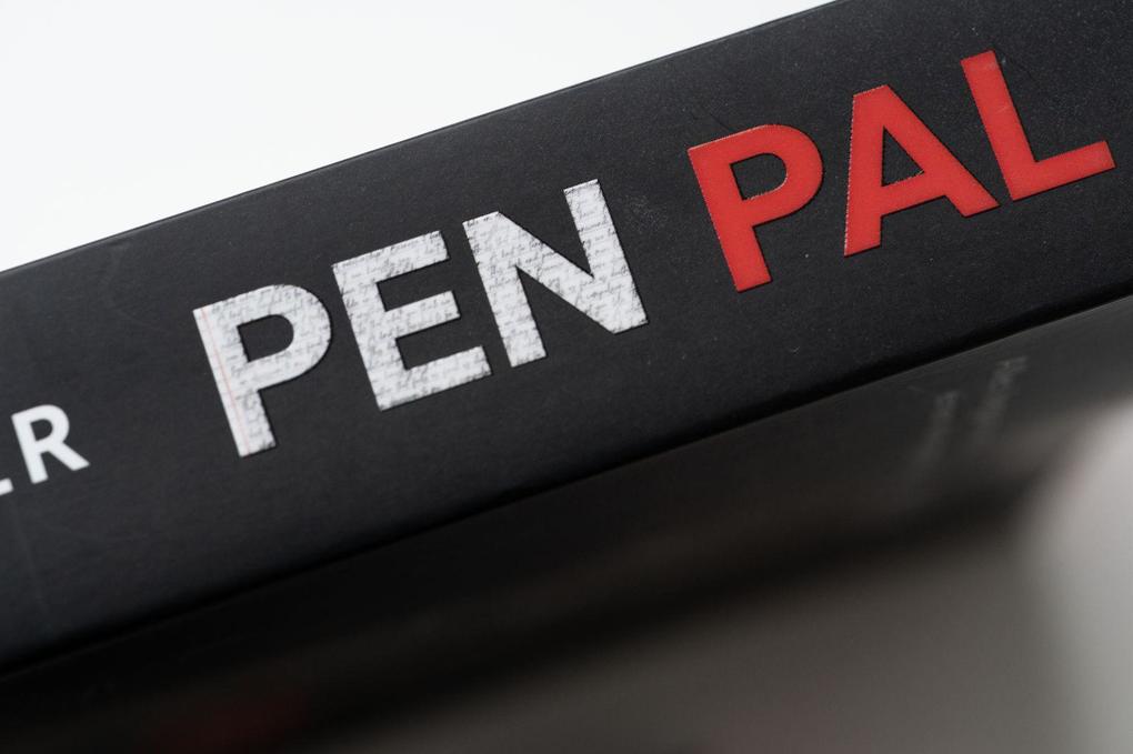 Weitere Ansicht: Pen Pal | J. T. Geissinger