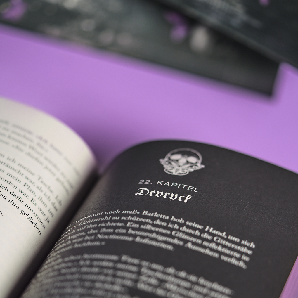 Weitere Ansicht: Nocticadia | Keri Lake