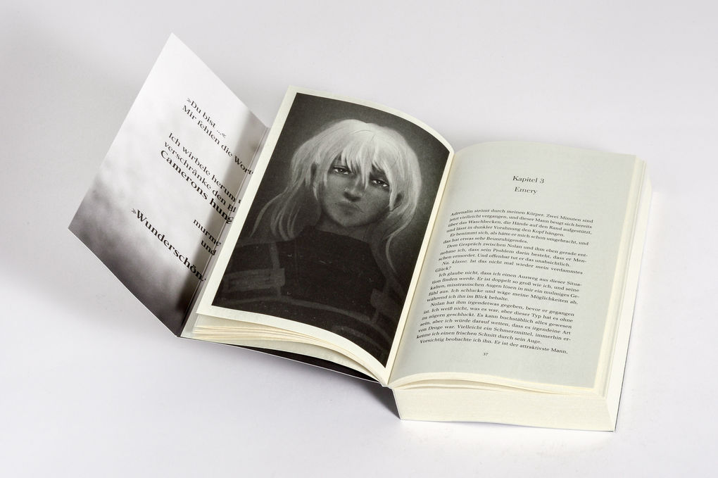 Weitere Ansicht: Your Knife, My Heart | K M Moronova