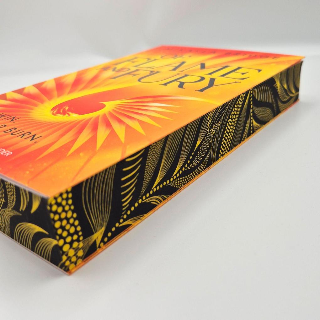 Weitere Ansicht: Of Flame and Fury | Mikayla Bridge