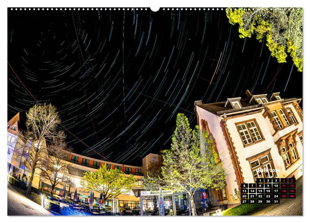 Weitere Ansicht: Sternspuren über Bad Hersfeld (hochwertiger Premium Wandkalender 2026 DIN A2 quer), Kunstdruck in Hochglanz | Steffen Sennewald, Calvendo