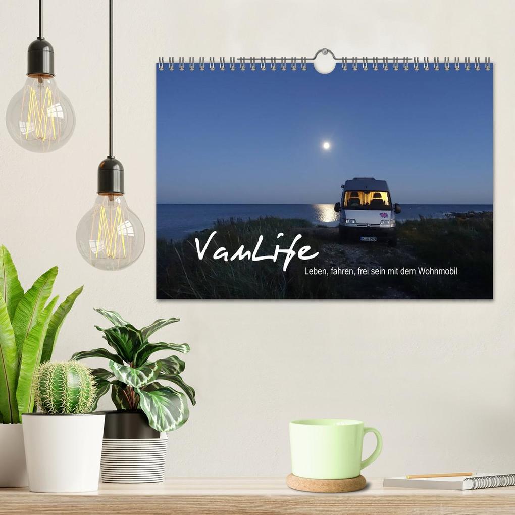 Weitere Ansicht: Vanlife - Leben, fahren, frei sein mit dem Wohnmobil (Wandkalender 2026 DIN A4 quer), CALVENDO Monatskalender | Calvendo, Susanne Flachmann