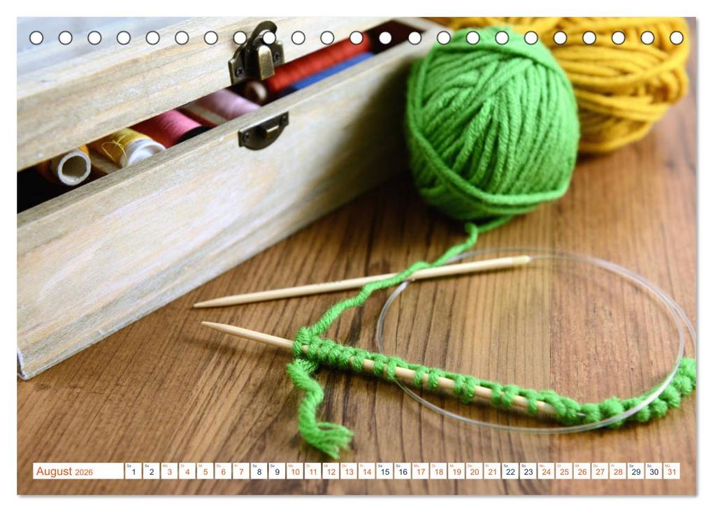 Weitere Ansicht: Kreatives aus Wolle - Häkeln, Stricken und Basteln (Tischkalender 2026 DIN A5 quer), CALVENDO Monatskalender | Anja Frost, Calvendo