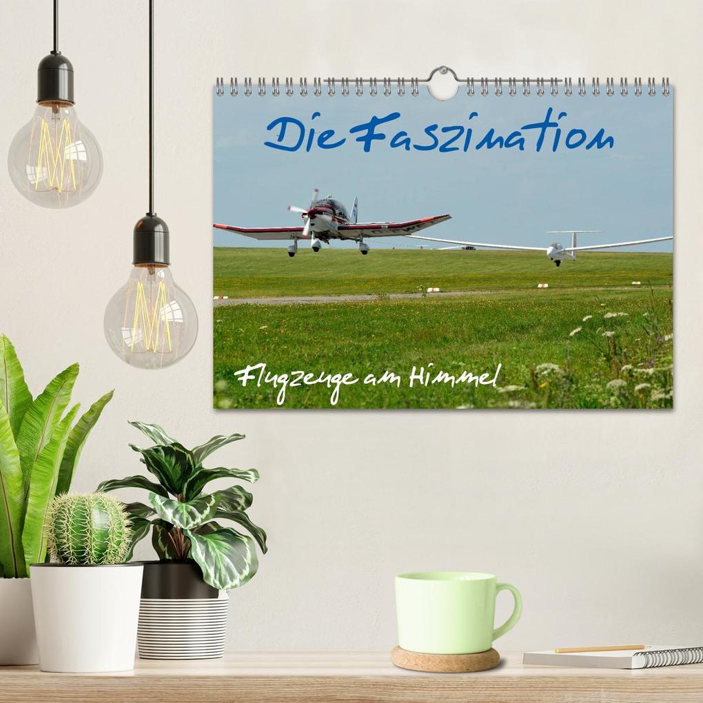 Weitere Ansicht: Die Faszination. Flugzeuge am Himmel (Wandkalender 2026 DIN A4 quer), CALVENDO Monatskalender | Friedrich Wesch, Calvendo