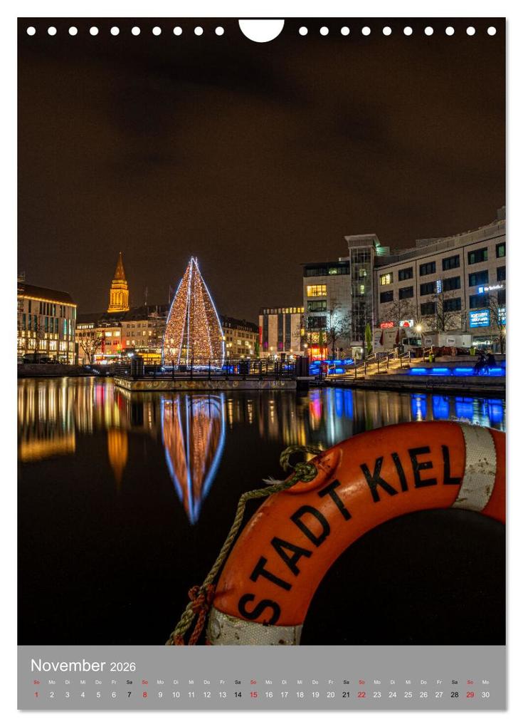 Weitere Ansicht: Kiel im Dunkeln. (Wandkalender 2026 DIN A4 hoch), CALVENDO Monatskalender | Karsten Rahn, Calvendo