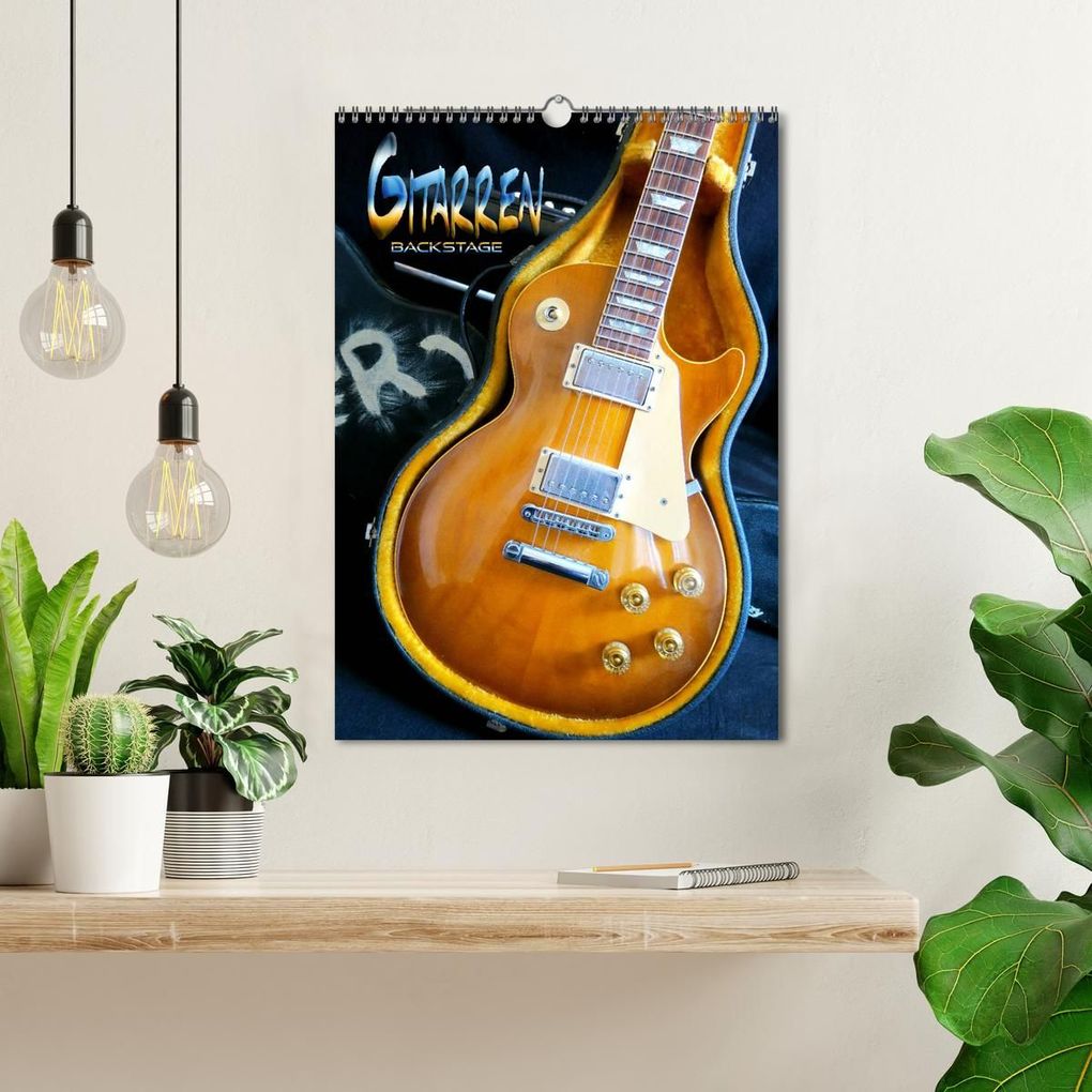 Weitere Ansicht: Gitarren backstage (Wandkalender 2026 DIN A3 hoch), CALVENDO Monatskalender | Calvendo, Renate Bleicher