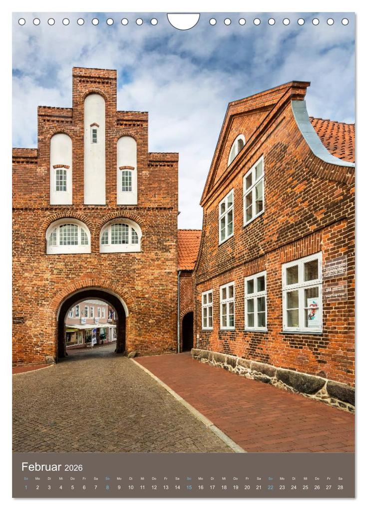 Weitere Ansicht: LÜBECKER BUCHT Historische Orte und Strandidylle (Wandkalender 2026 DIN A4 hoch), CALVENDO Monatskalender | Calvendo, Melanie Viola