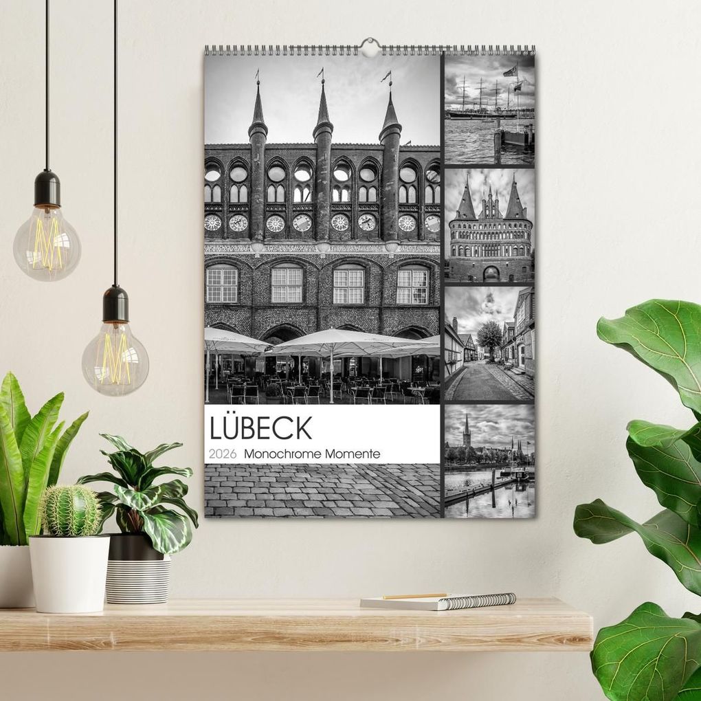 Weitere Ansicht: LÜBECK Monochrome Momente (Wandkalender 2026 DIN A2 hoch), CALVENDO Monatskalender | Calvendo, Melanie Viola