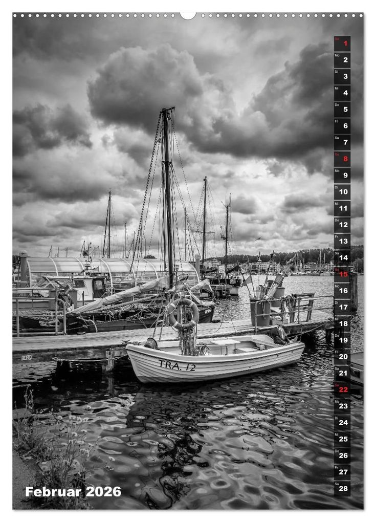 Weitere Ansicht: LÜBECK Monochrome Momente (Wandkalender 2026 DIN A2 hoch), CALVENDO Monatskalender | Calvendo, Melanie Viola