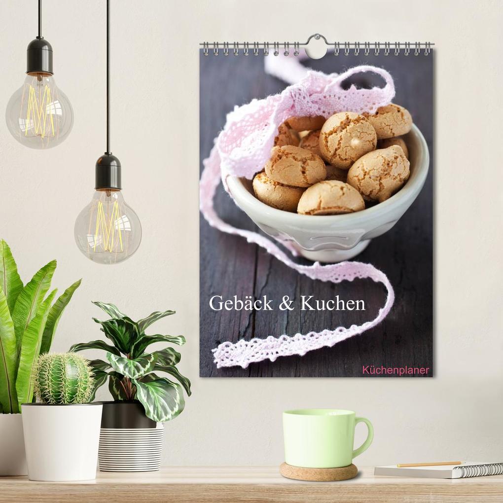 Weitere Ansicht: Gebäck und Kuchen Küchenplaner (Wandkalender 2026 DIN A4 hoch), CALVENDO Monatskalender | Corinna Gissemann, Calvendo