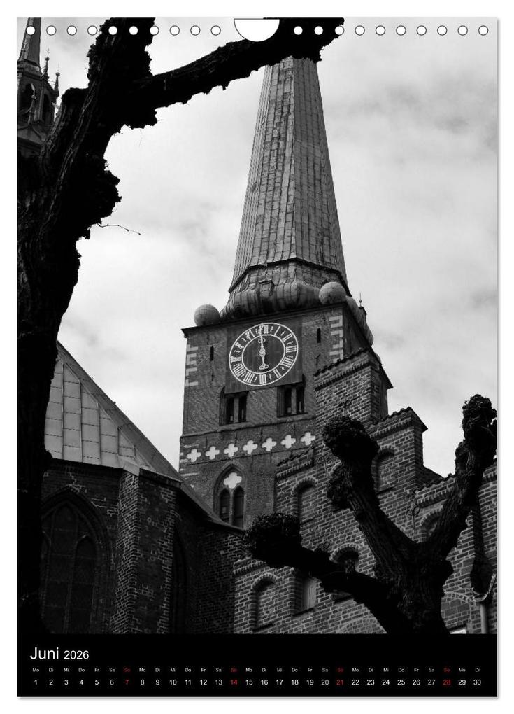 Weitere Ansicht: Lübeck schwarz-weiß (Wandkalender 2026 DIN A4 hoch), CALVENDO Monatskalender | Oliver Peters, Calvendo