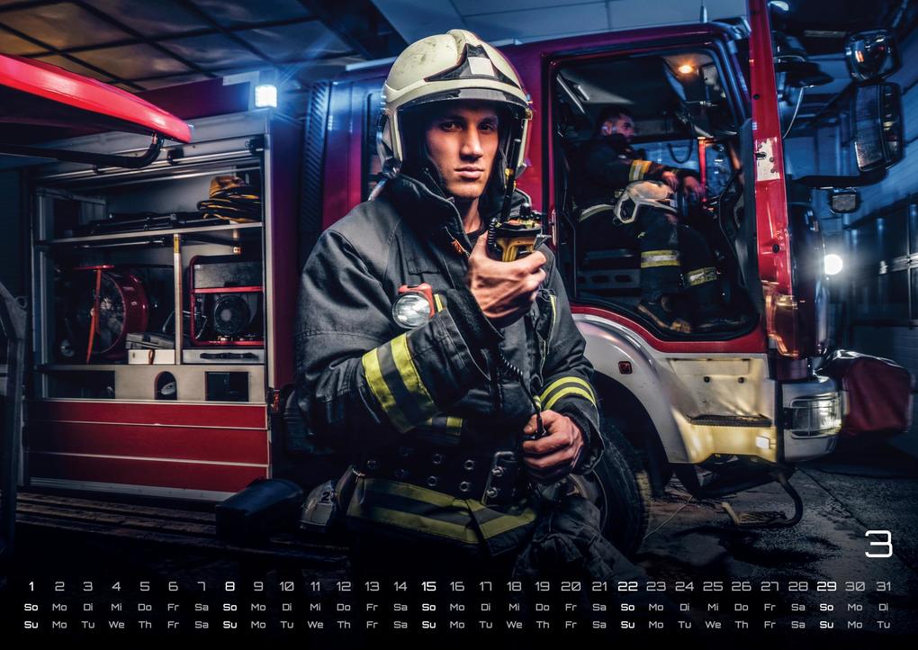 Weitere Ansicht: FIREFIGHTER - Retter in der Not - Feuerwehr - 2026 - Kalender DIN A2