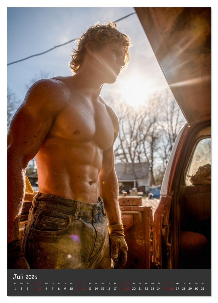Weitere Ansicht: Schrauberträume - Sexy Männer zwischen Motoren und Öl (Wandkalender 2026 DIN A4 hoch), CALVENDO Monatskalender | MB Fotografie, Calvendo